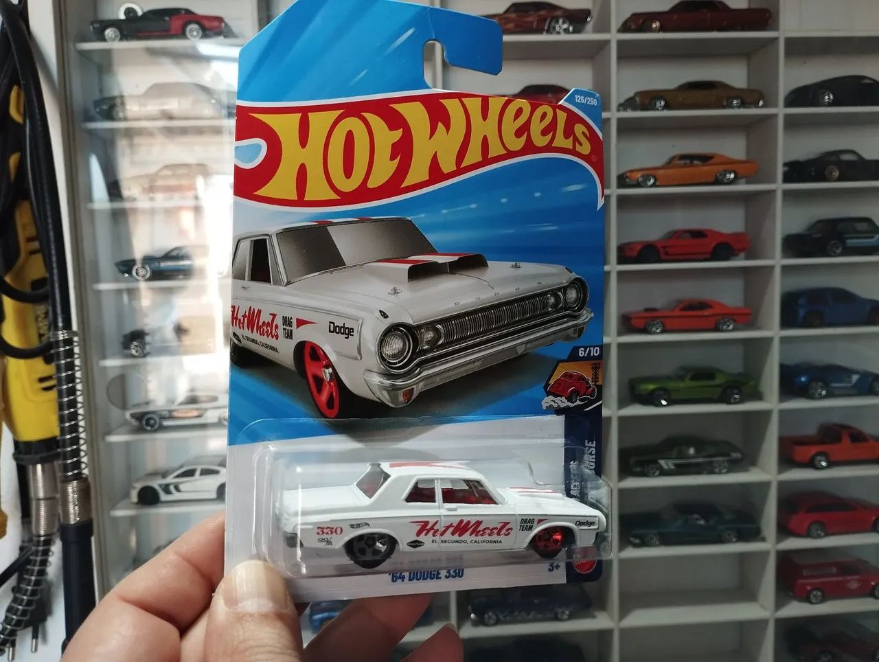 Miniatura Dodge 64 Hotwheels.  - Foto 2