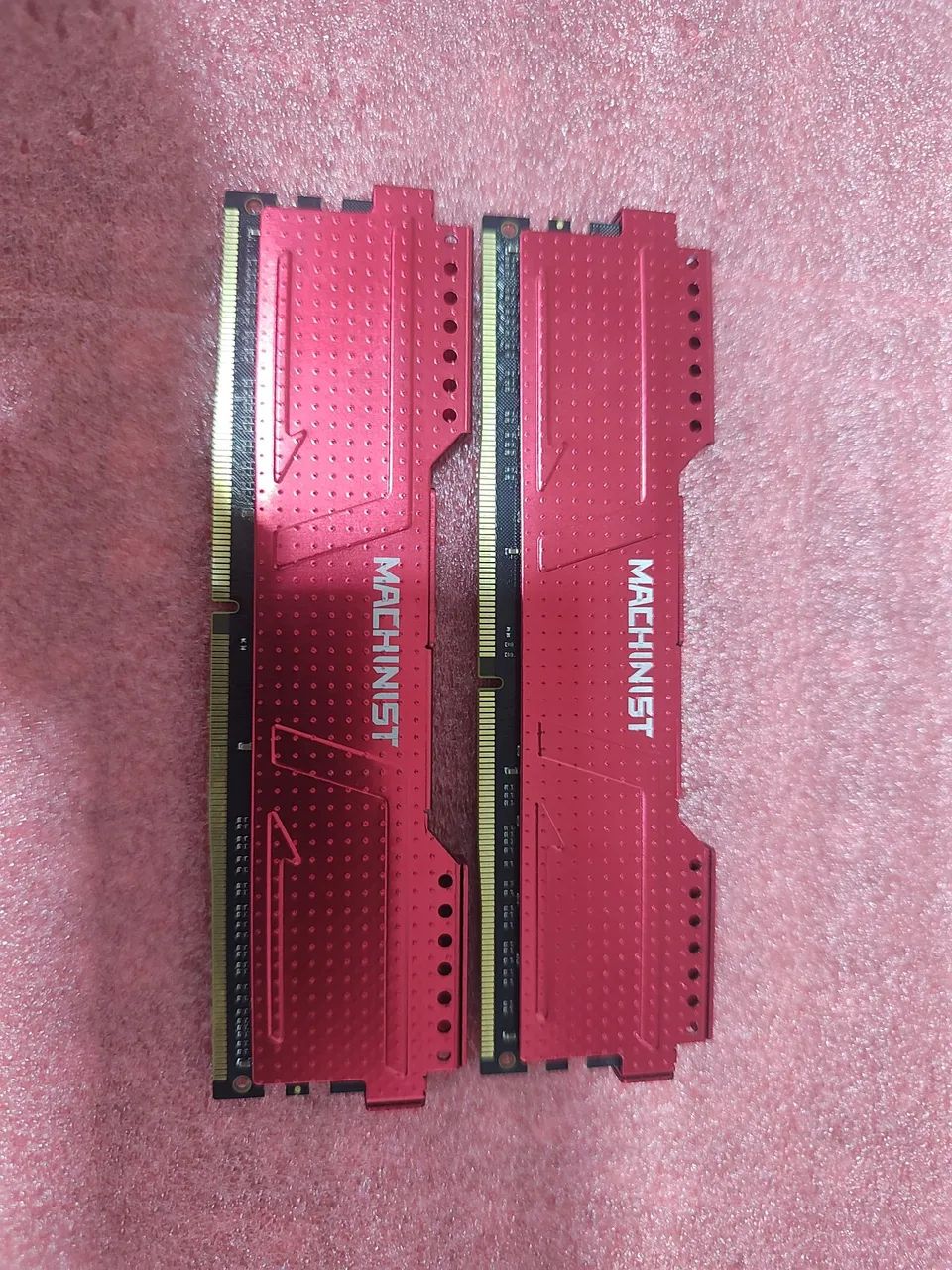 Memória ram ddr4 2 x 8gb