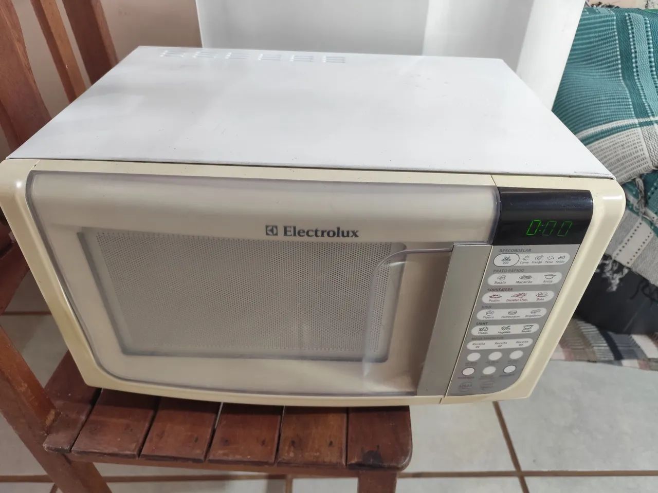Microondas Eletrolux 110v - Foto 4