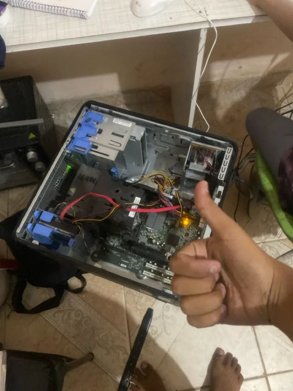 Computador funcionando perfeitamente só precisa de qualquer placa de vídeo