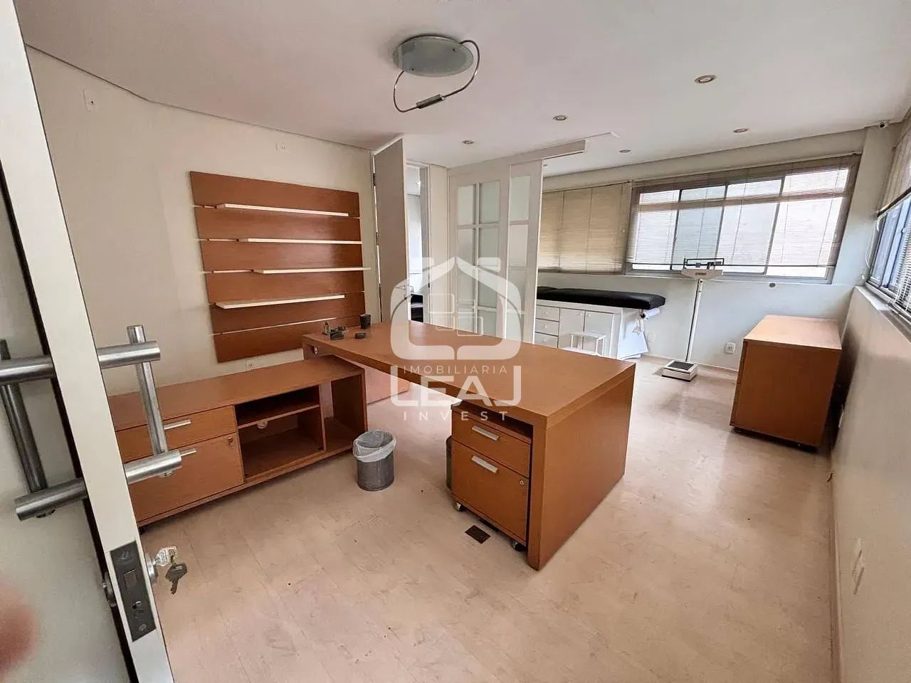 Conjunto comercia de 54m² com 2 salas e 1 vaga de garagem mobiliado para venda e locação n - Foto 5