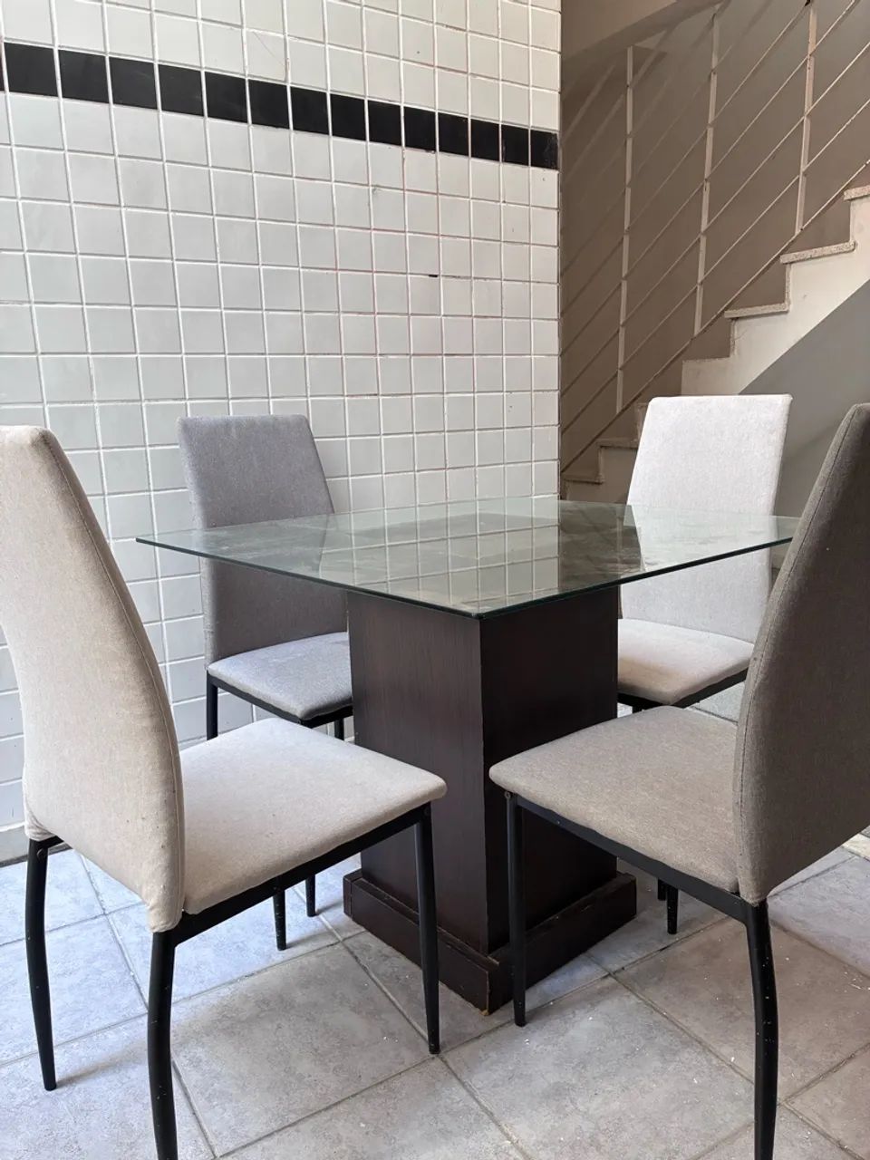 Mesa e cadeiras - Foto 4