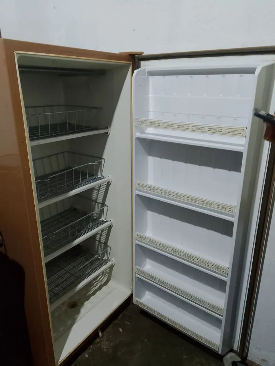 Vendo freezer marrom - Foto 2