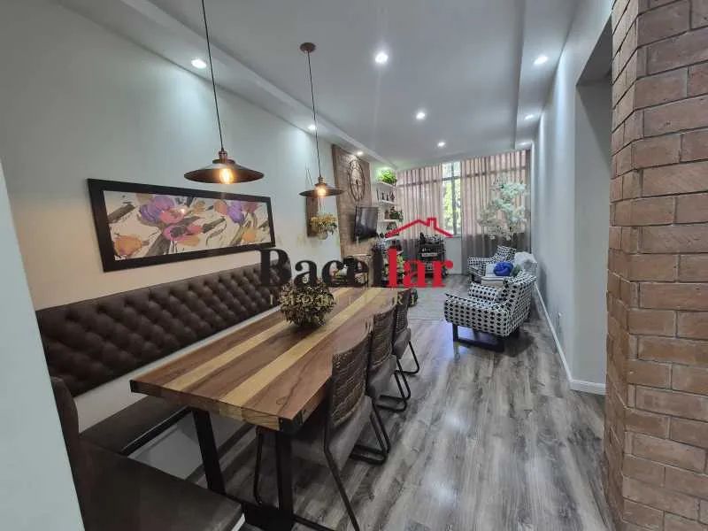 Apartamento : / Residencial / Tijuca