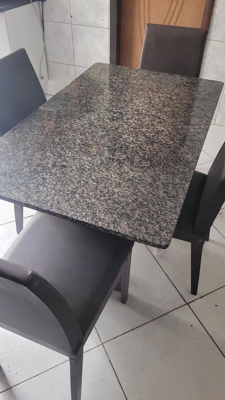 Mesa de granito com 4 cadeiras - Foto 2