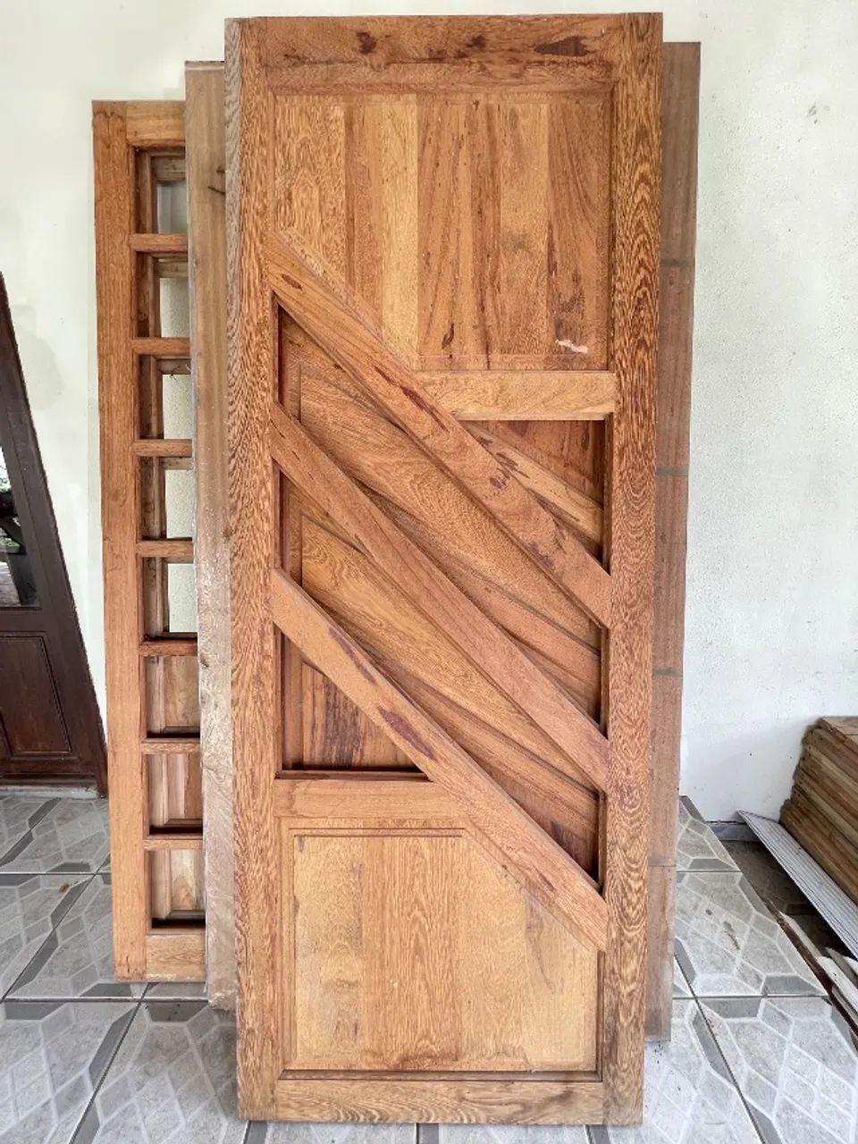 Portas angelim e eucalipto 