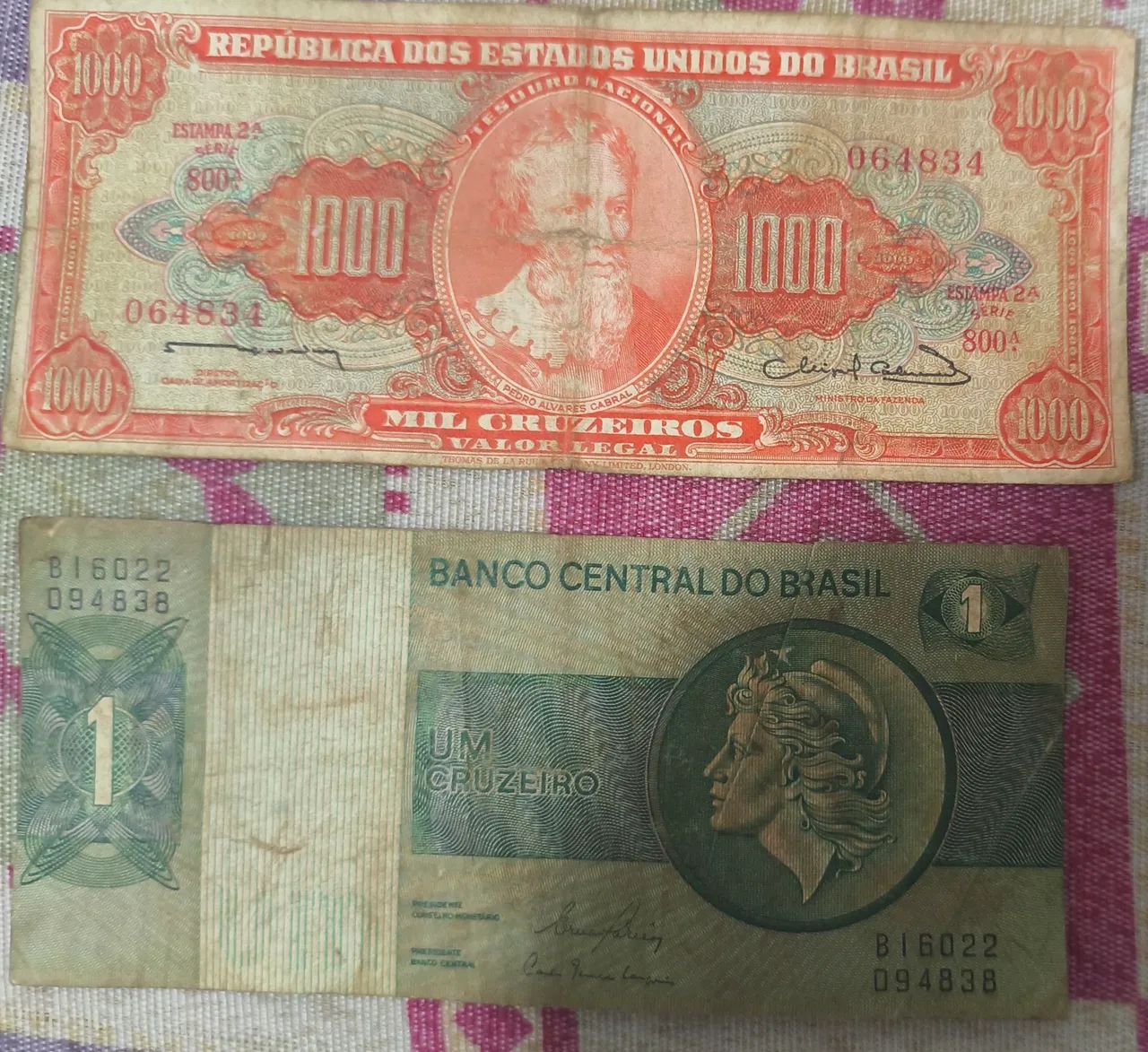Notas, dinheiro e moedas antigas  - Foto 2