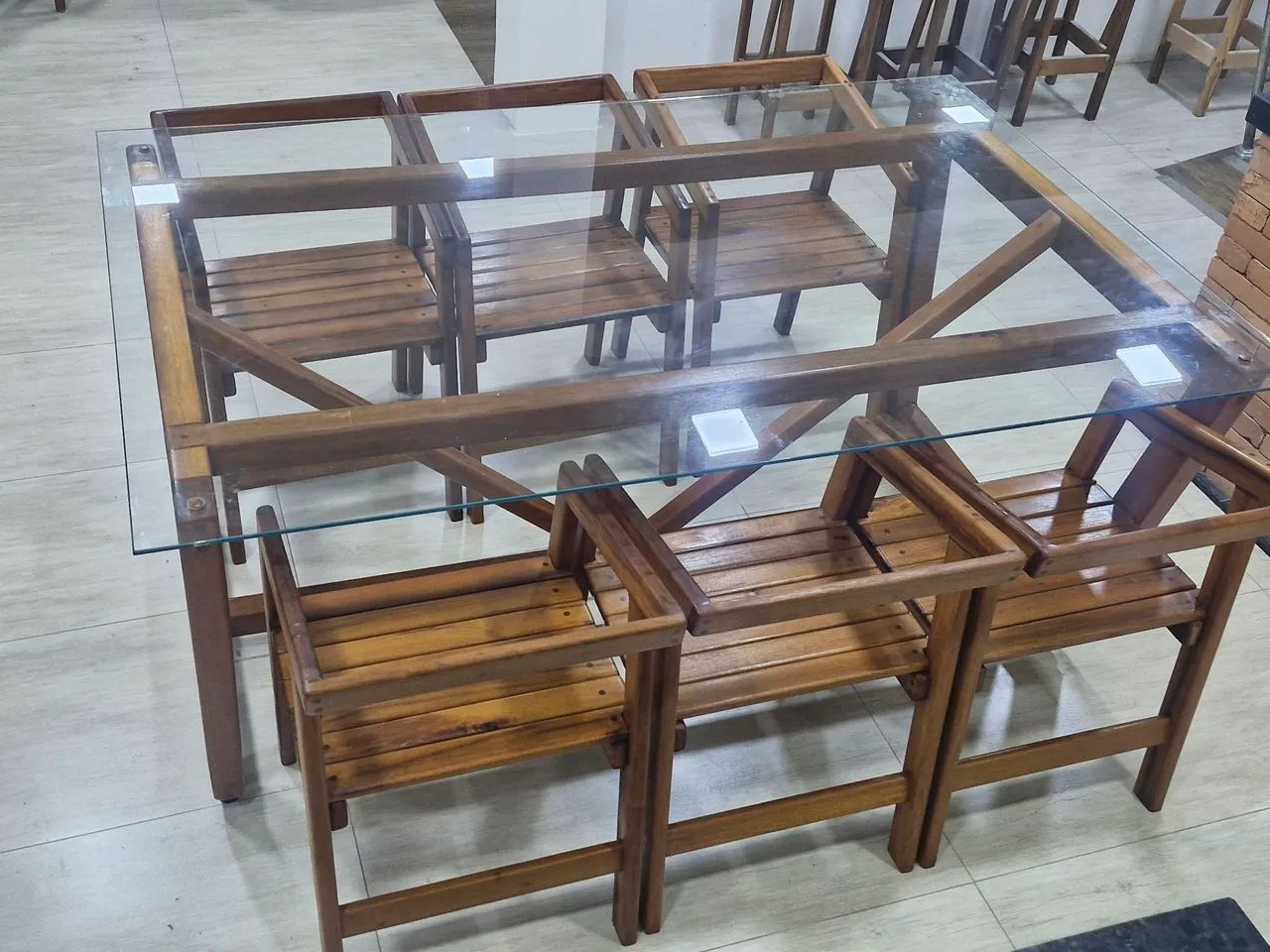 Mesa de madeira maciça  - Foto 2