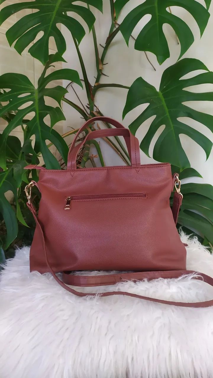 Bolsa marrom média com alça ajustável  sem marca  - Foto 2