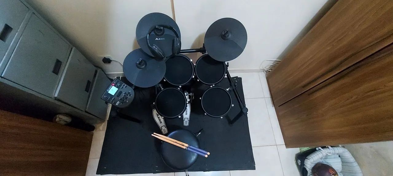Bateria Eletrônica Alesis Nitro Mesh Completaça - Foto 2