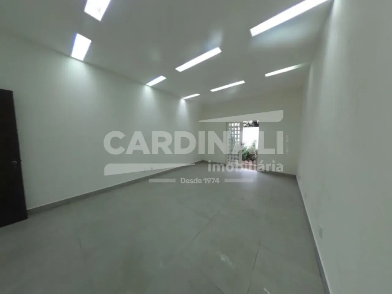 Salão Comercial no Centro com Residência no Piso Superior - Foto 4