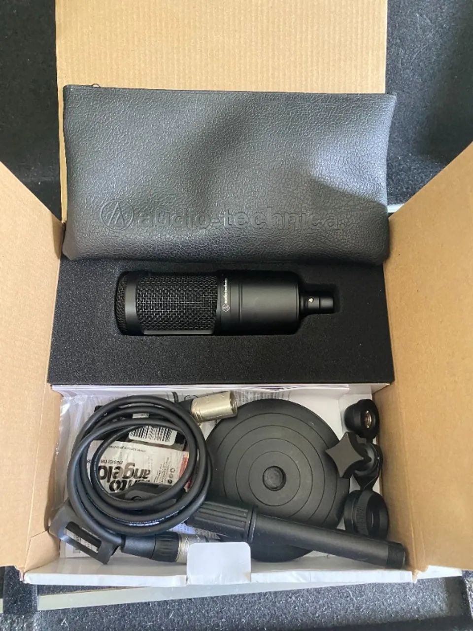 Microfone Condensador Audio-technica AT2020 + Caixa - Foto 4