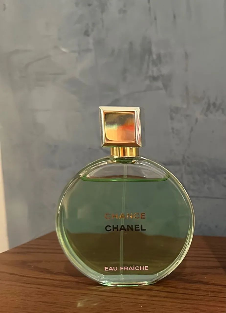 Chance Chanel de 100 ml<br>Deve ter 90 ml - Foto 2