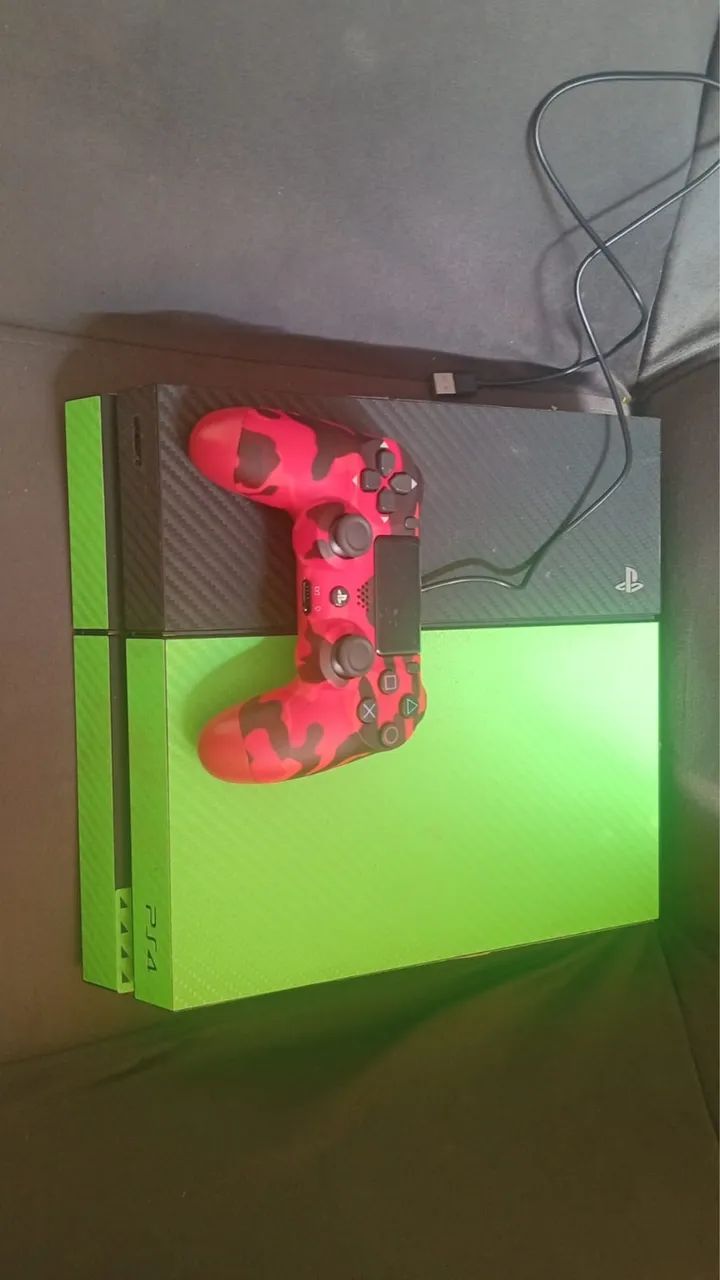 PS4 Fat 500GB Desbloqueado + Controle + Jogos