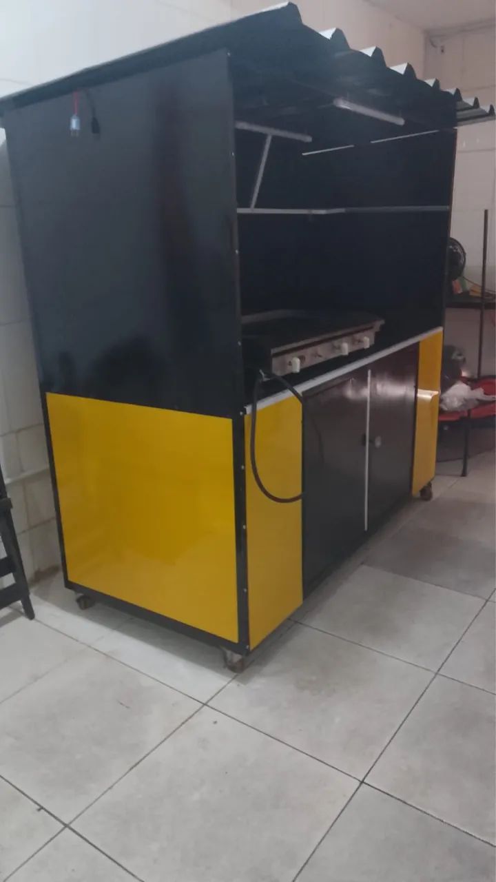 Carrinho de Lanche / Hamburgueria com Chapa a Gás e Iluminação LED - Foto 2