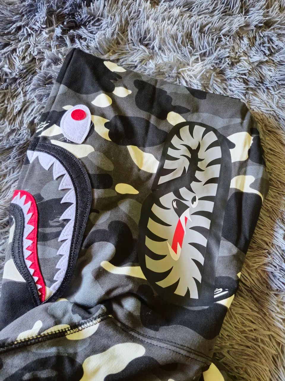 moletom bape camo shark cinza - Foto 3