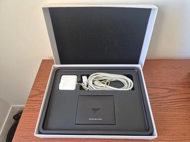 MacBook Air 13 2015 | i5 | 4GB RAM | SSD 128GB (Bateria Ruim