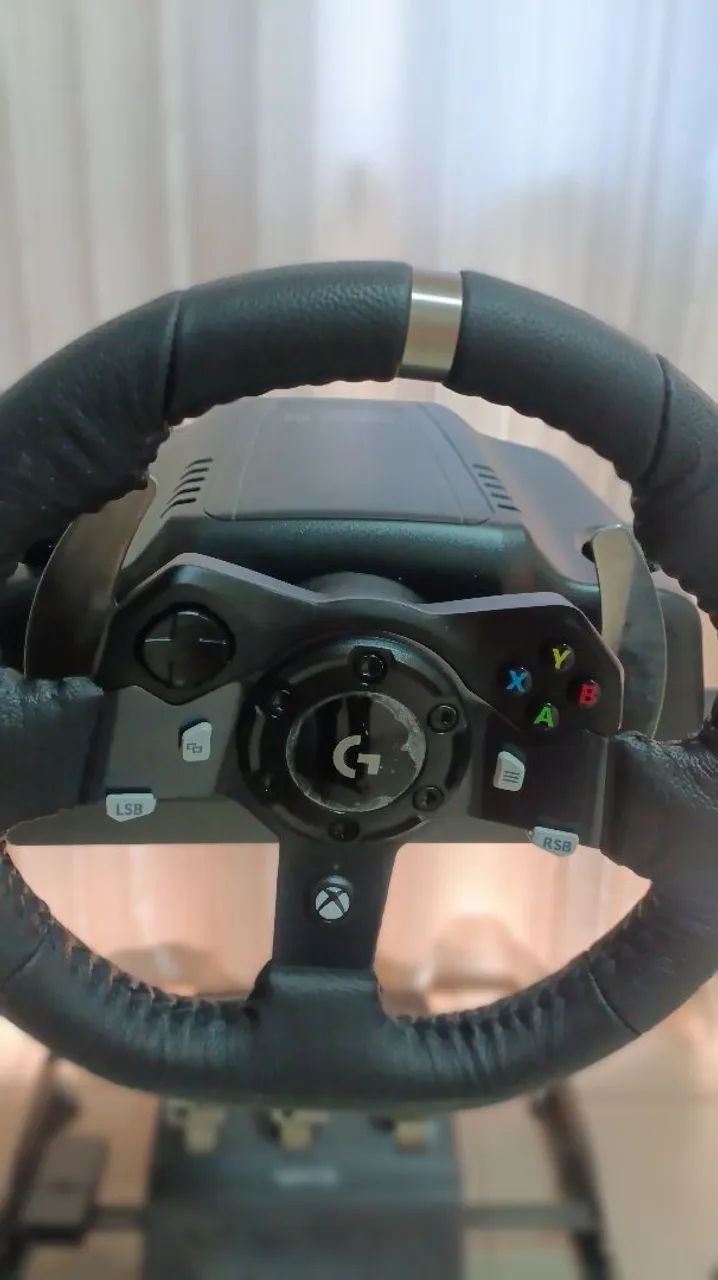 Volante Logitech g920 com suporte 