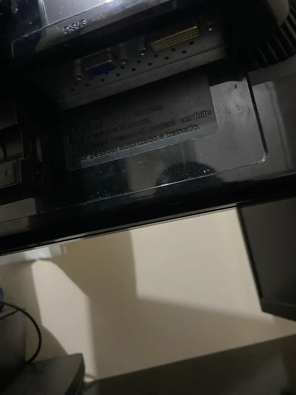 Monitor reclinável  - Foto 5