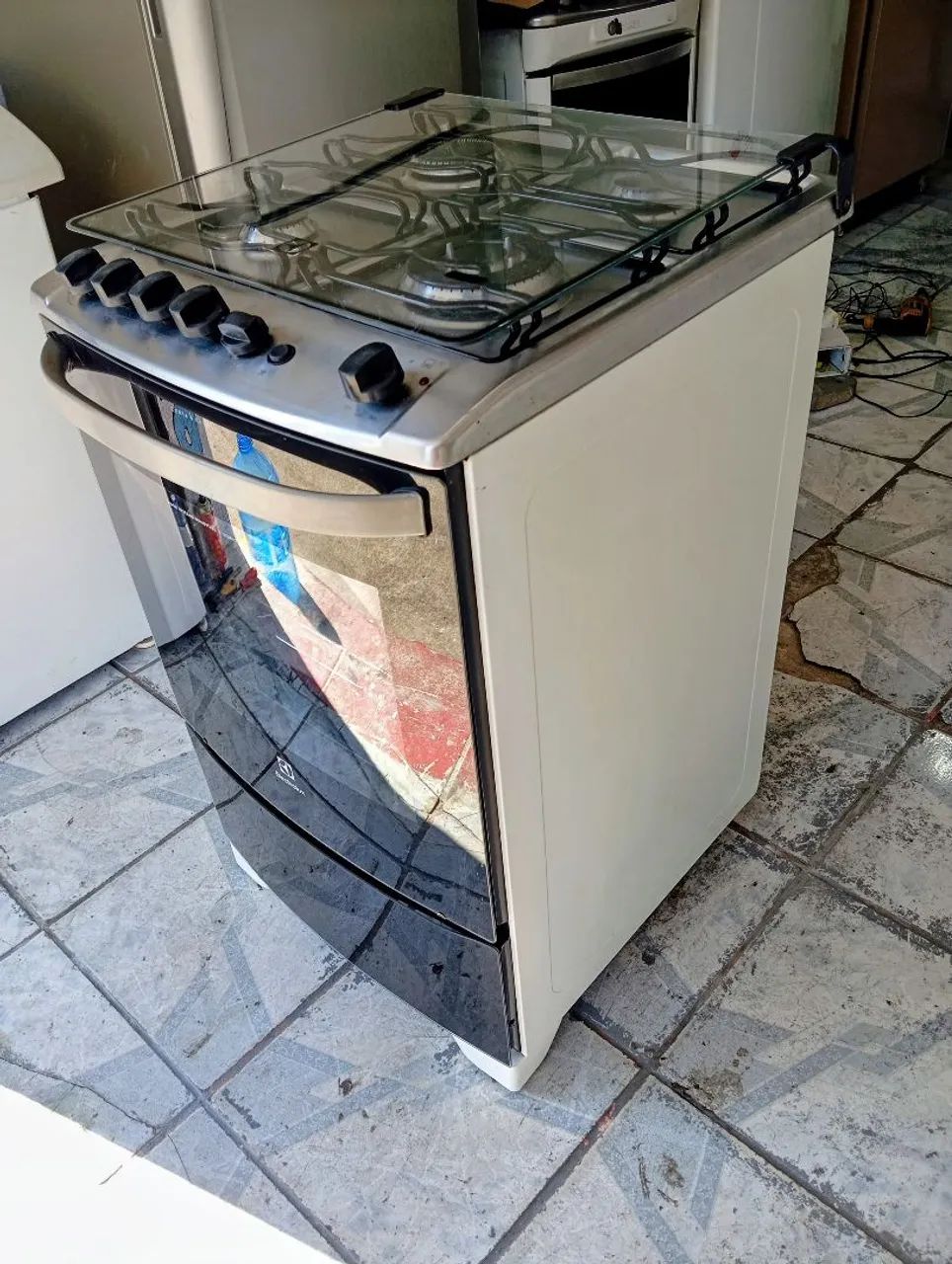 Fogão Electrolux 4 bocas acendedor elétrico e grill  - Foto 3
