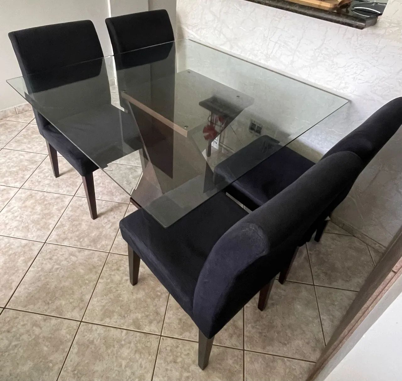 Mesa com 4 cadeiras  - Foto 3