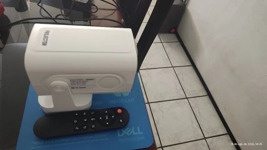 Projetor Android curta distância  - Foto 5