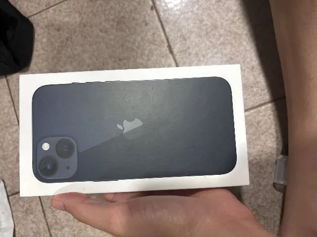 Caixa de iPhone 13
