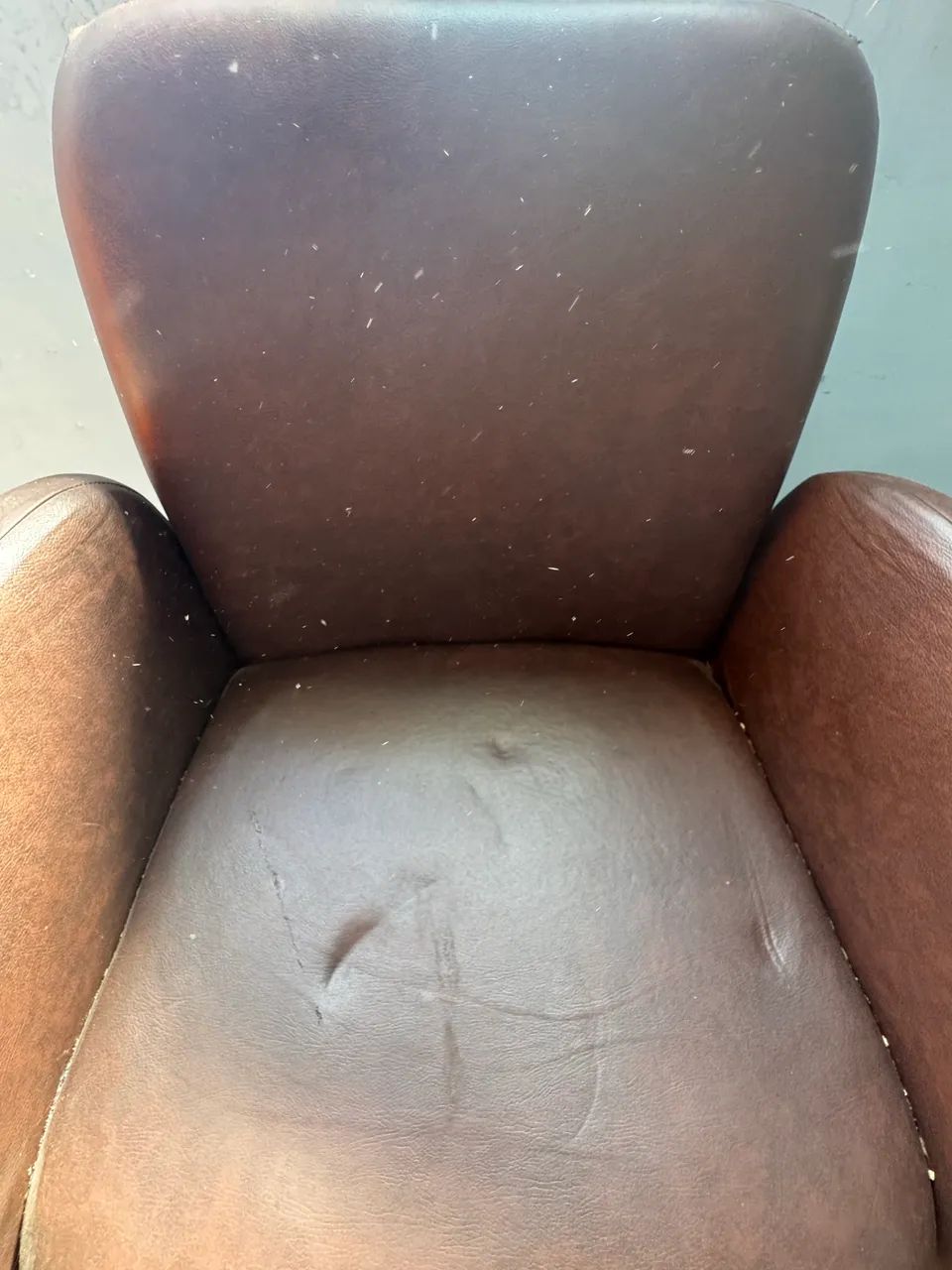 Vendo poltrona de couro  - Foto 4