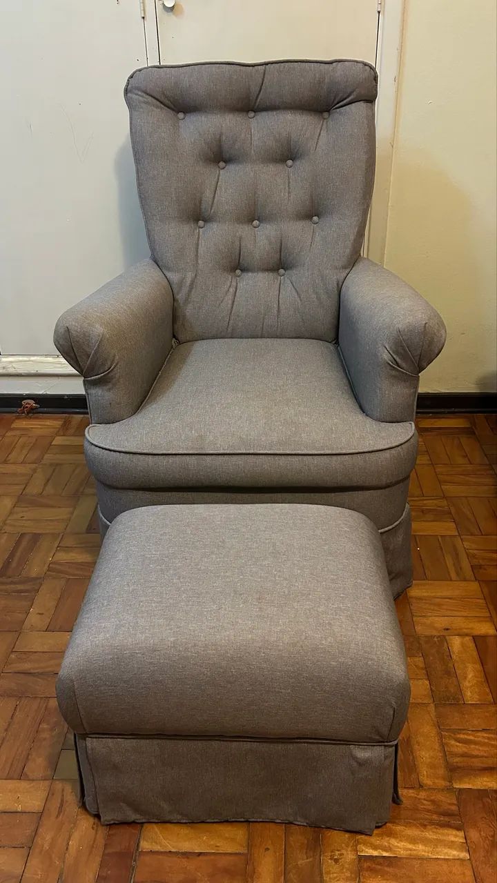 Poltrona de amamentação com puff - Foto 3