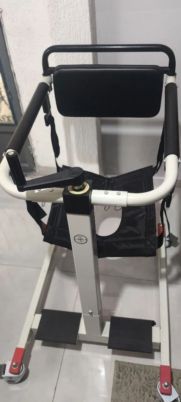 Cadeira de transferência e transporte com elevação Manual  - Foto 5