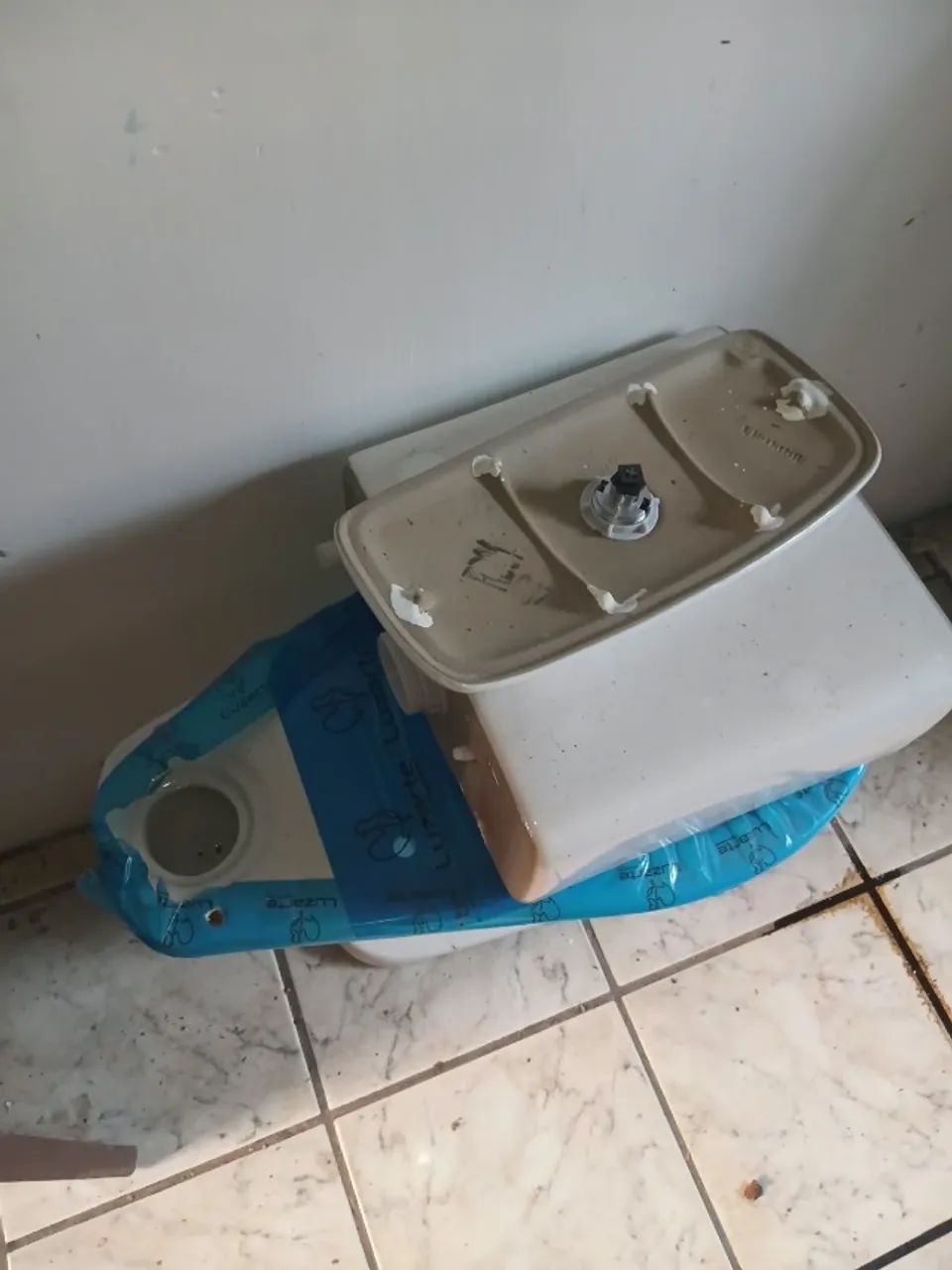 VASO SANITARIO COM CAIXA ACOPLADA - Foto 3