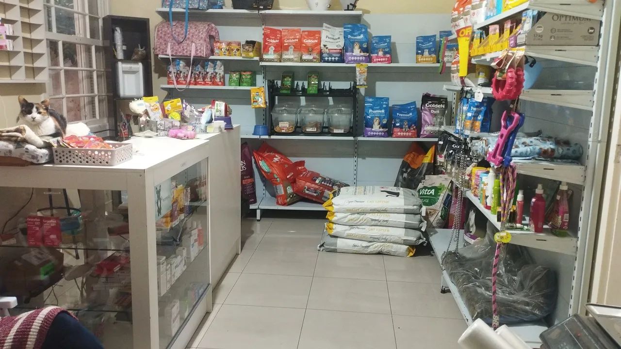5 Gôndolas prateleiras loja