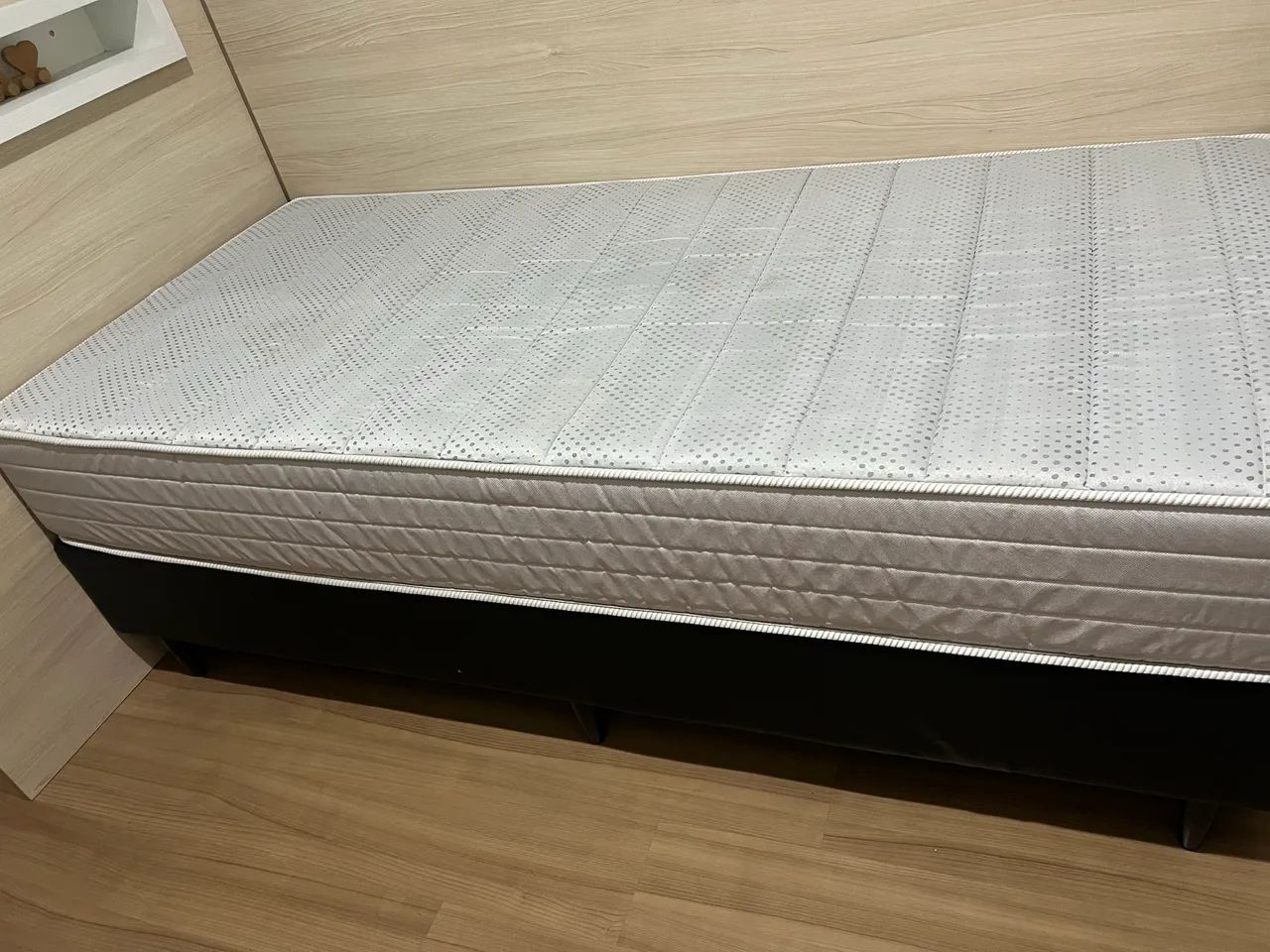 Colchão de solteiro + base