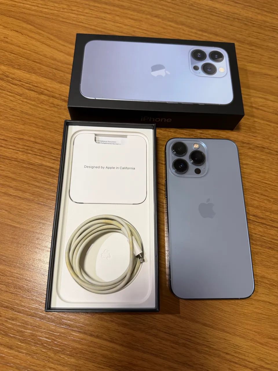 Apple iPhone 13 Pro 256GBシルバー バッテリー94% iphone 13 PRO 256GB SIMフリー シルバー バッテリー94％ Apple iPhone