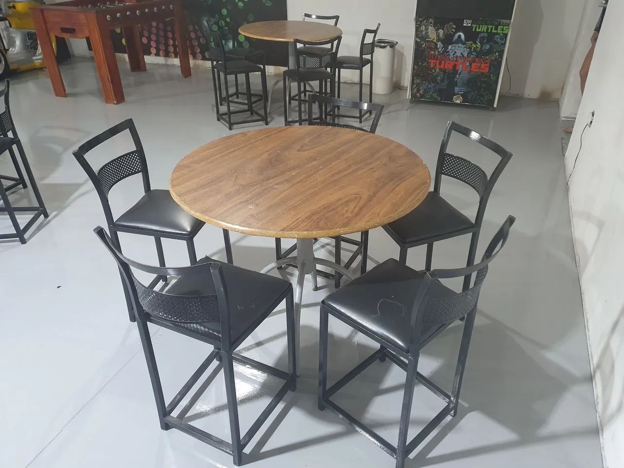 Vendo mesas e cadeiras de ferro para eventos