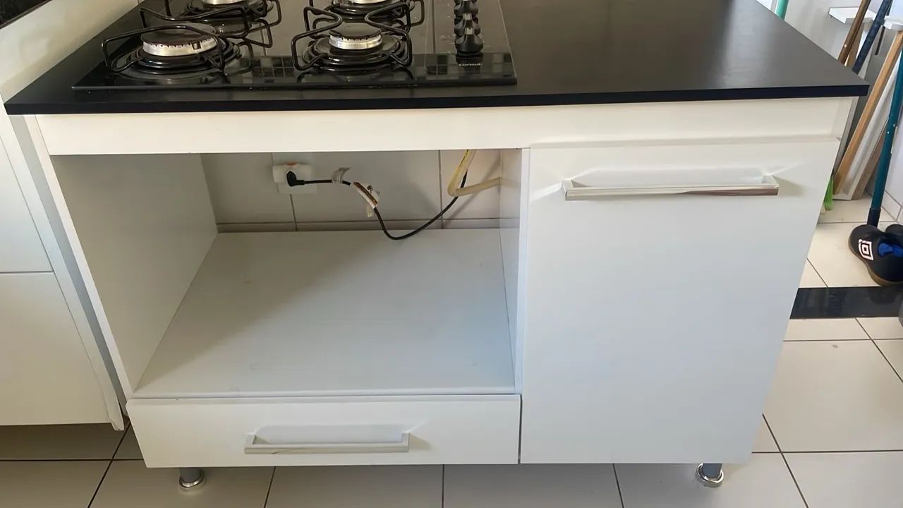 MÓVEIS EM PERFEITO ESTADO - Foto 2