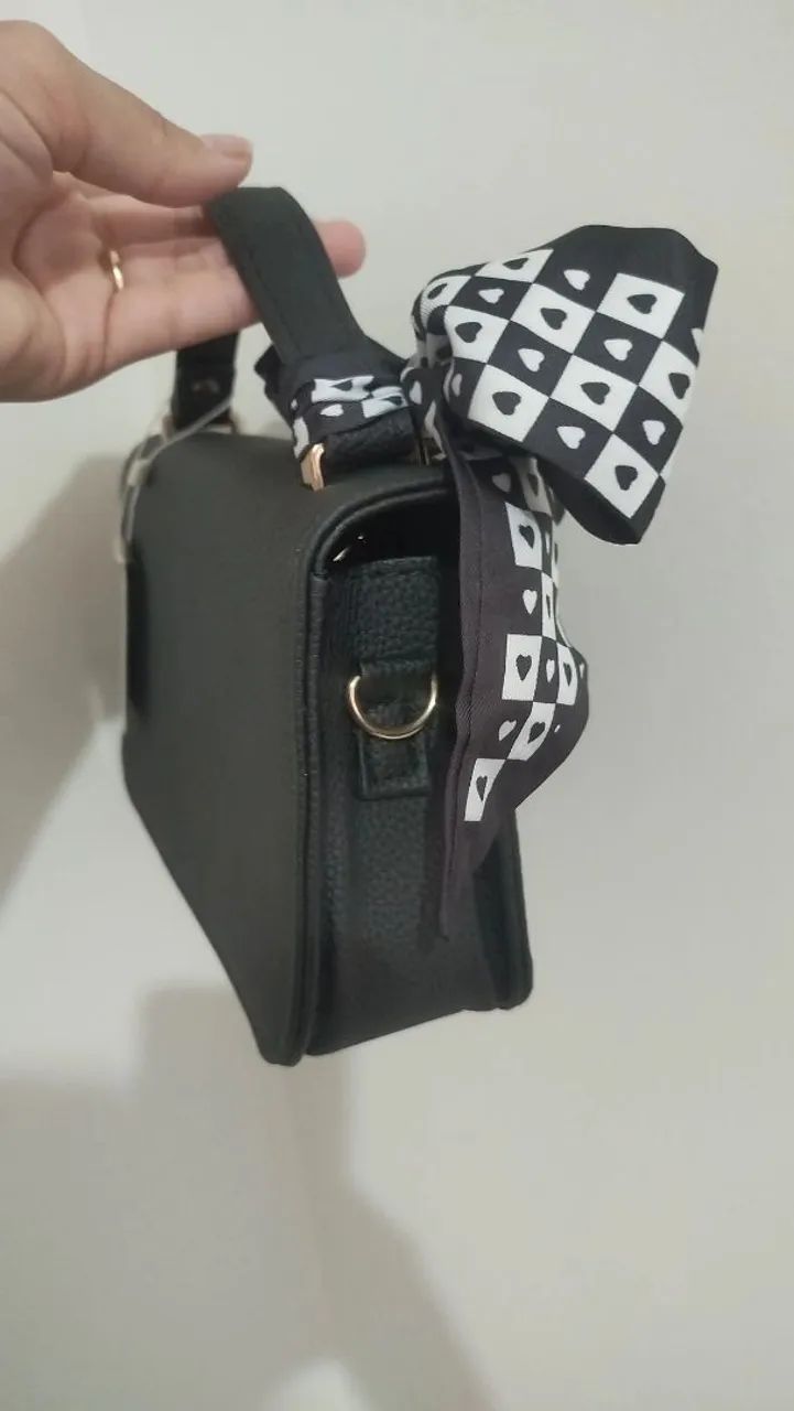 Kit bolsa mais carteira e laço  - Foto 3