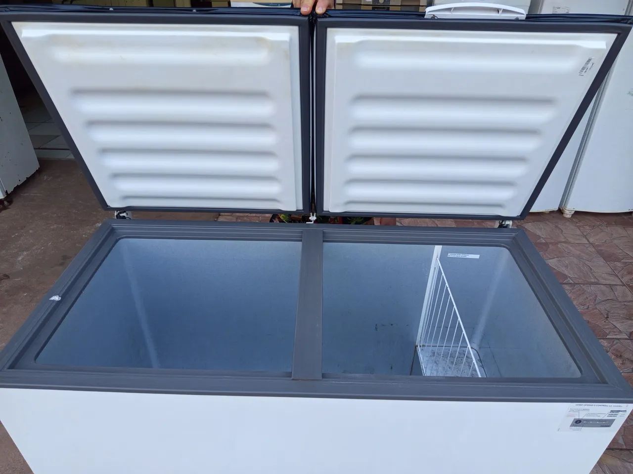 Freezer horizontal Consul 02 portas 534L  - Foto 2