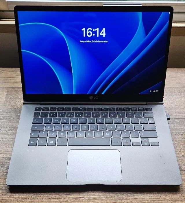 Notebook ULTRALEVE LG Gram 14, 900g