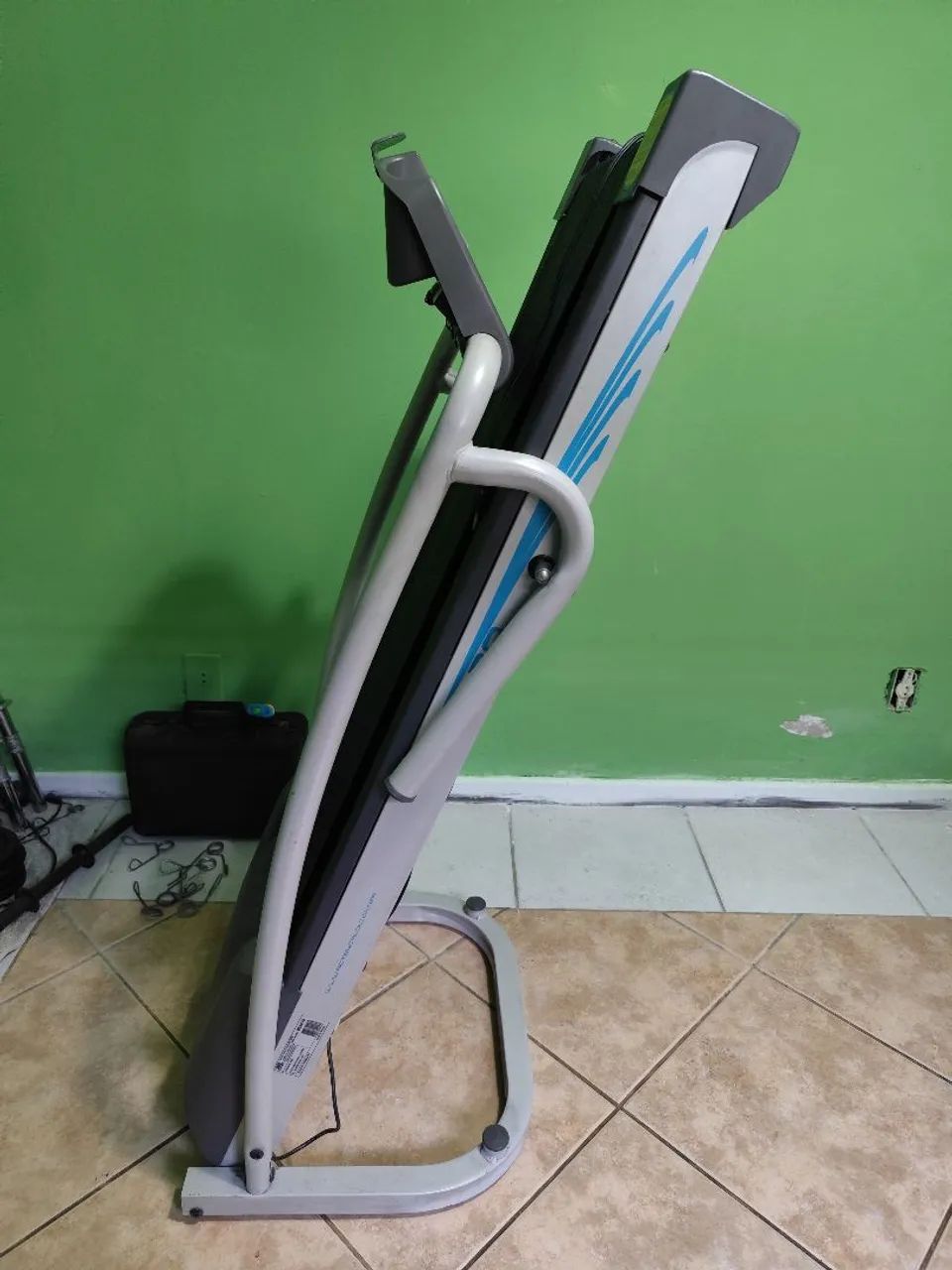 ? Esteira Caloi / Acte Home Fitness à Venda - 110V ? - Foto 2