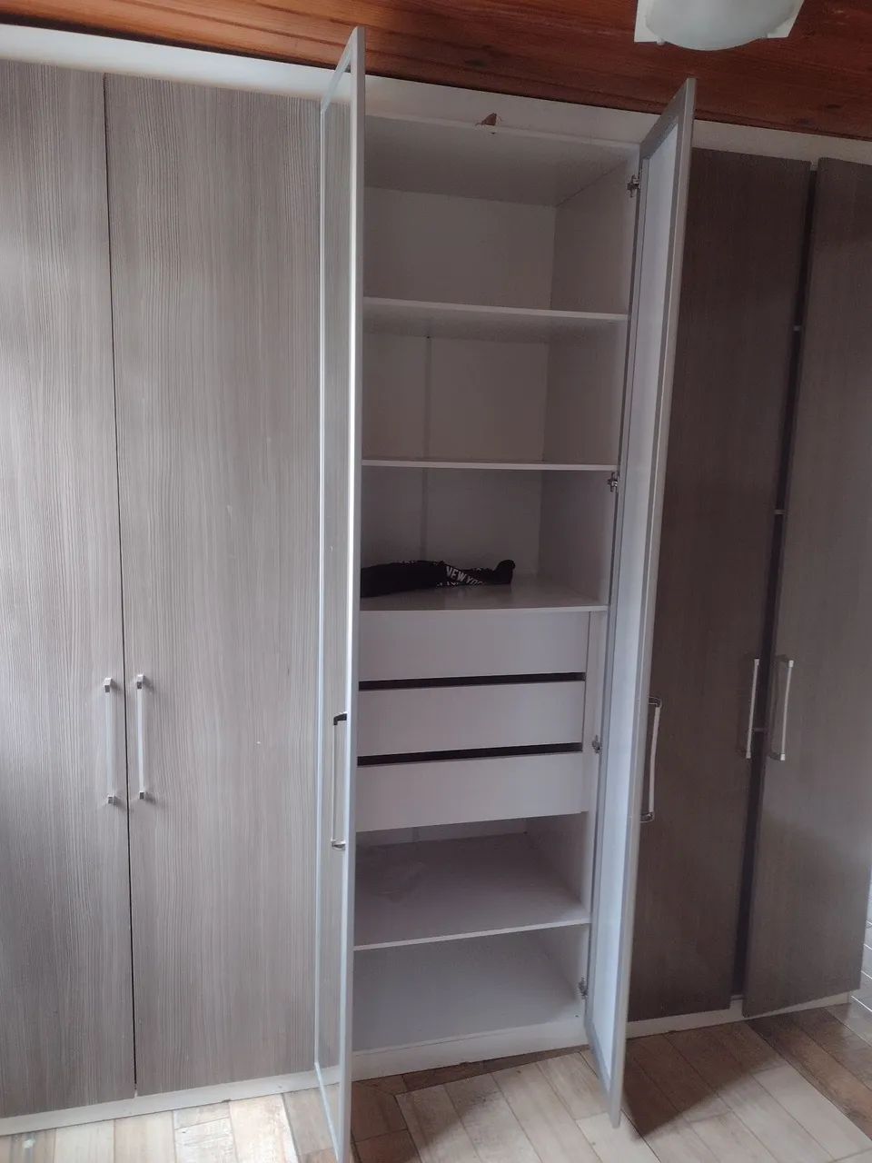 Guarda roupa 