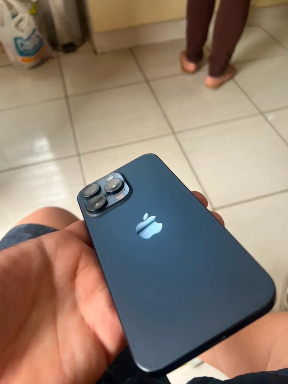 ? iPhone 15 Pro Max 256 GB - Impecável