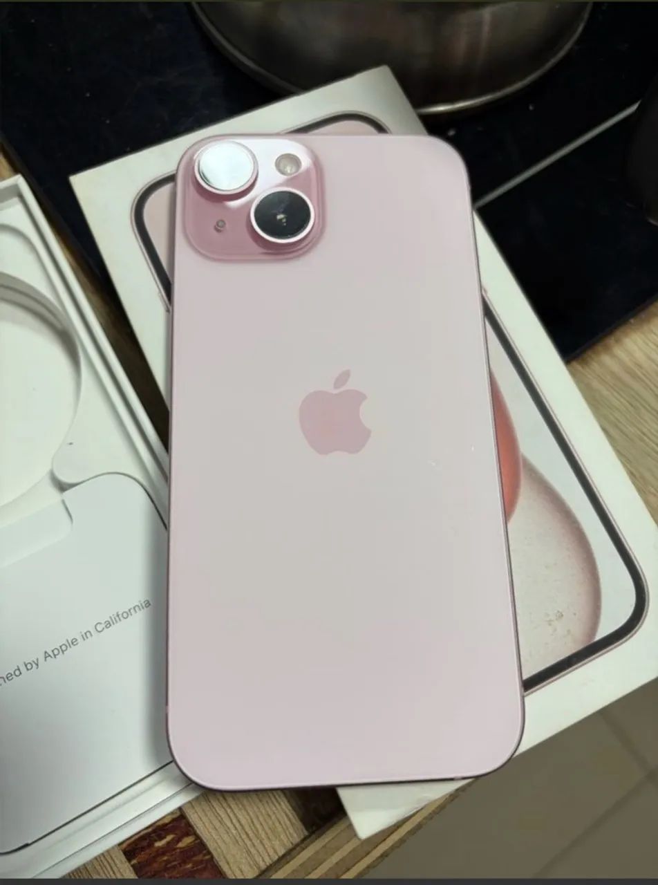 iPhone 15 rosa 