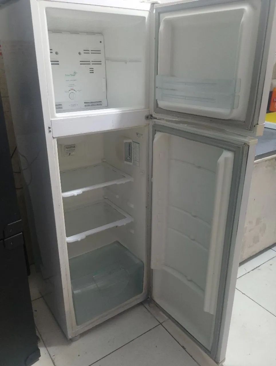 Geladeira frot free pra hoje - Foto 3