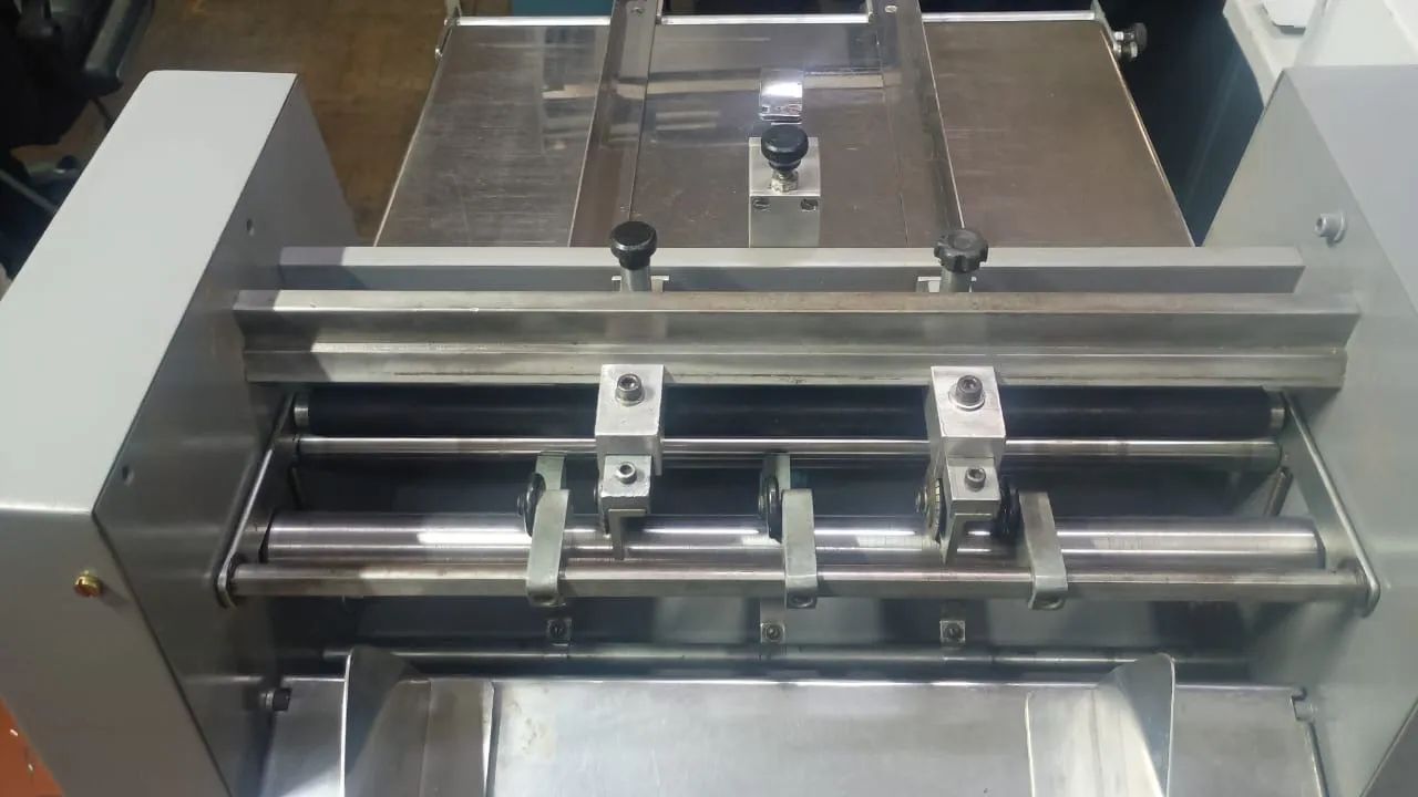 Serrilhadeira numergraf 40 boca  - Foto 3