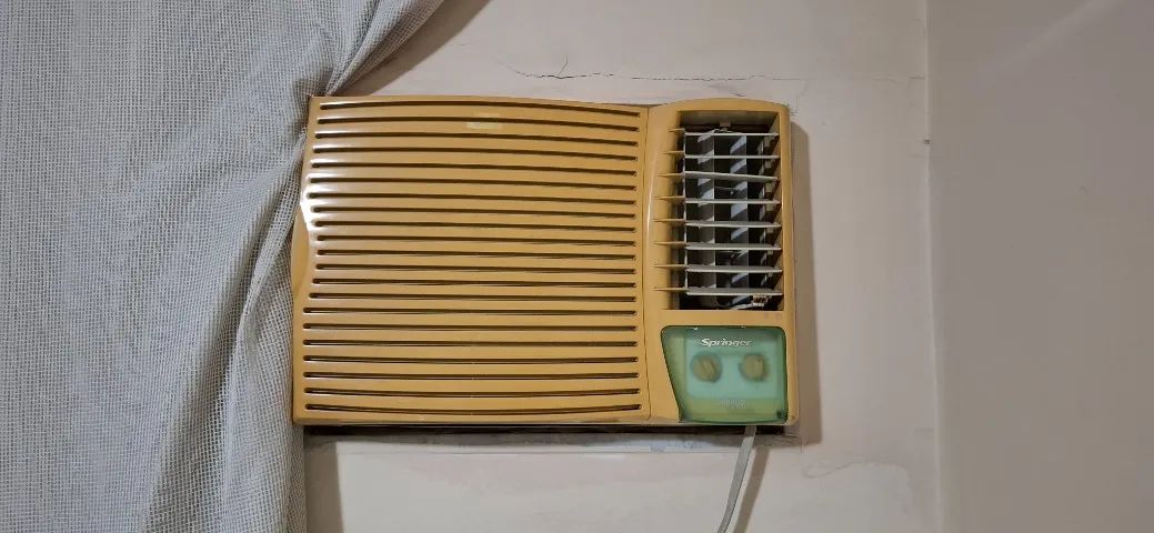 Ar Condicionado Janela Springer Silentia 10.500 BTU - Foto 2