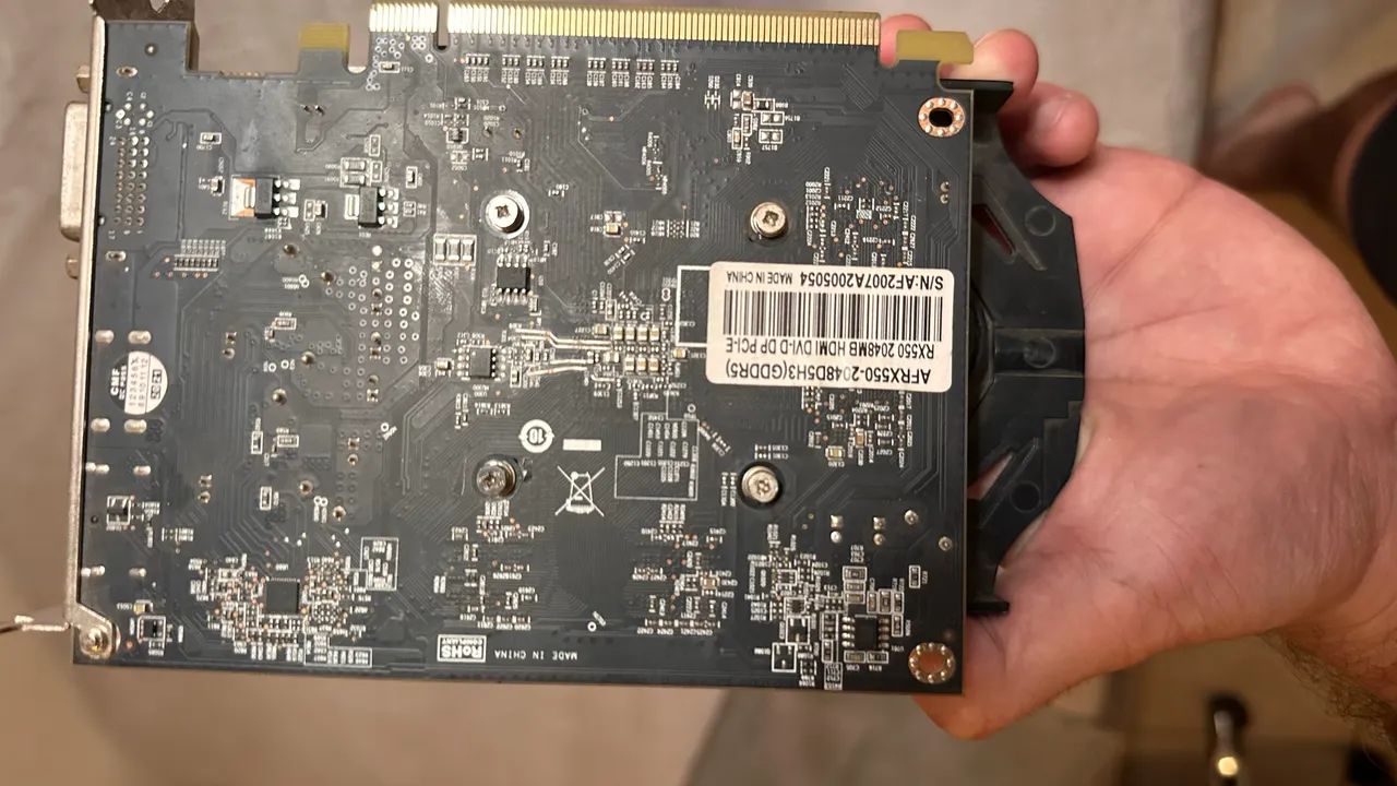 PLACA DE VÍDEO AFOX RX 550 2GB - Foto 3
