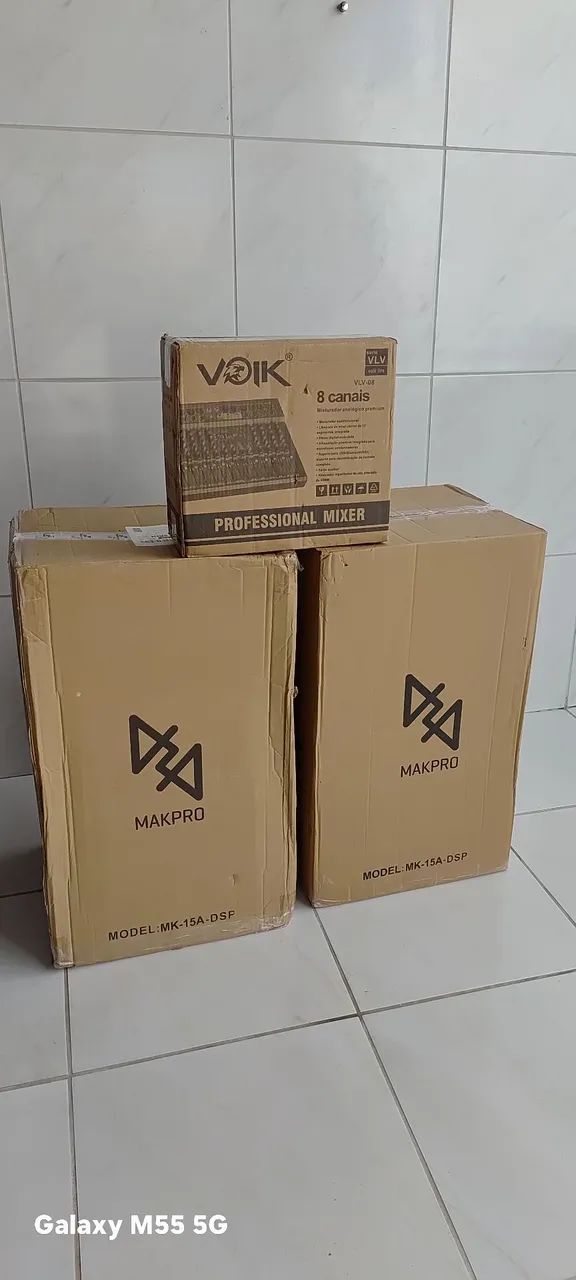 Caixas makpro 15" novas 