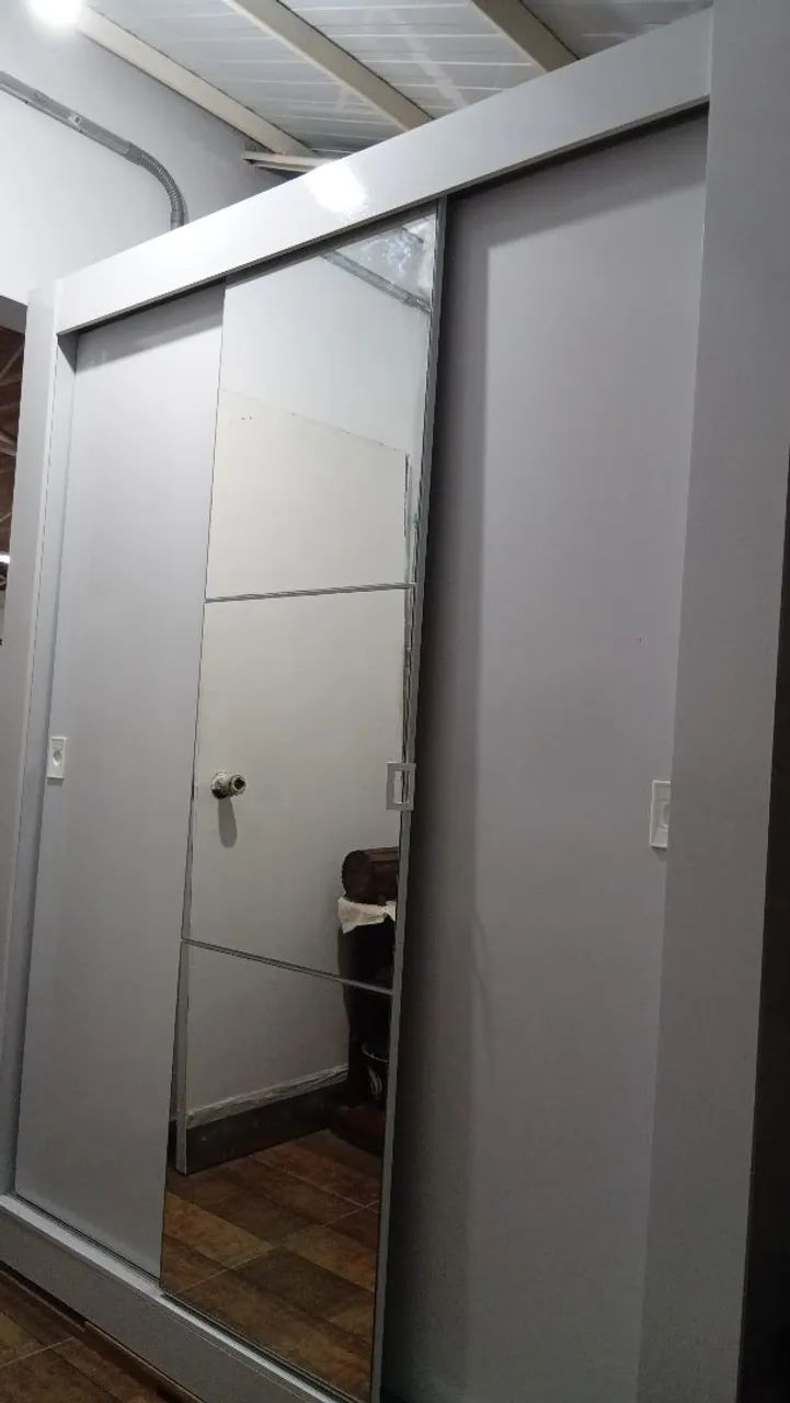  Guarda-roupa 3 porta de core