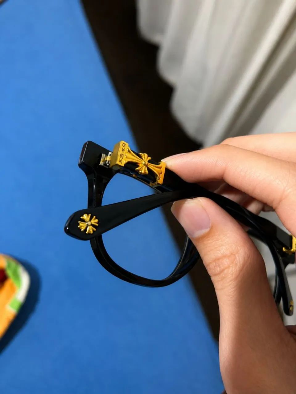 Óculos Chrome Hearts Preto e Dourado - Foto 2
